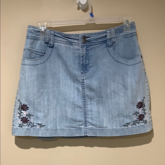 Gloria Vanderbilt Dresses & Skirts - Jean skirt with shorts